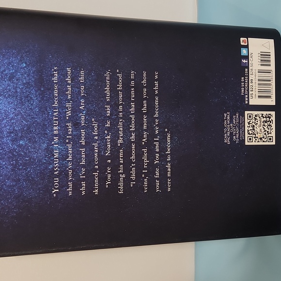 Carve the Mark | Hardcover Book by Veronica Roth - Picture 2 of 2